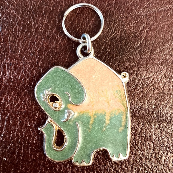 Accessories - Vintage Elephant Keychain